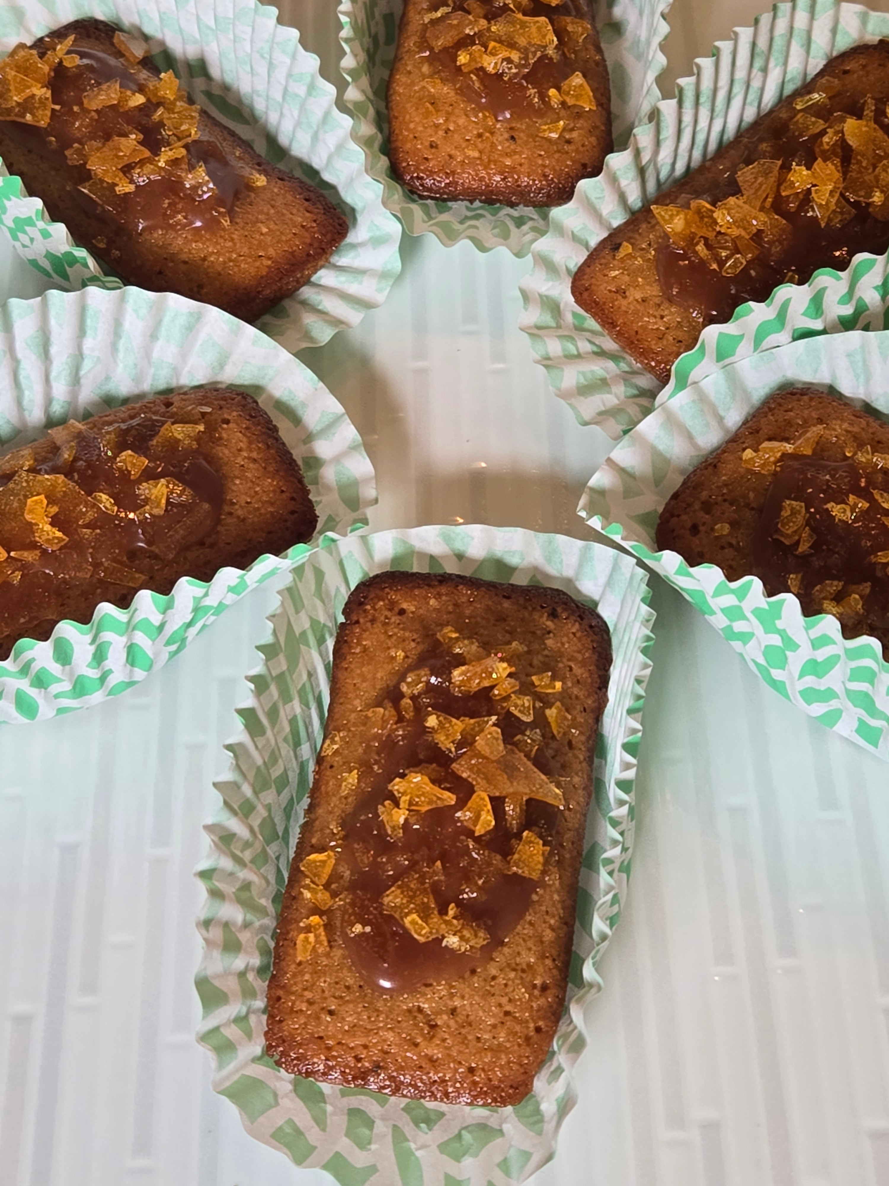 Mini Financiers Au Caramel Salé / Mini Salted Caramel Financiers - Gluten-free - 2 pcs