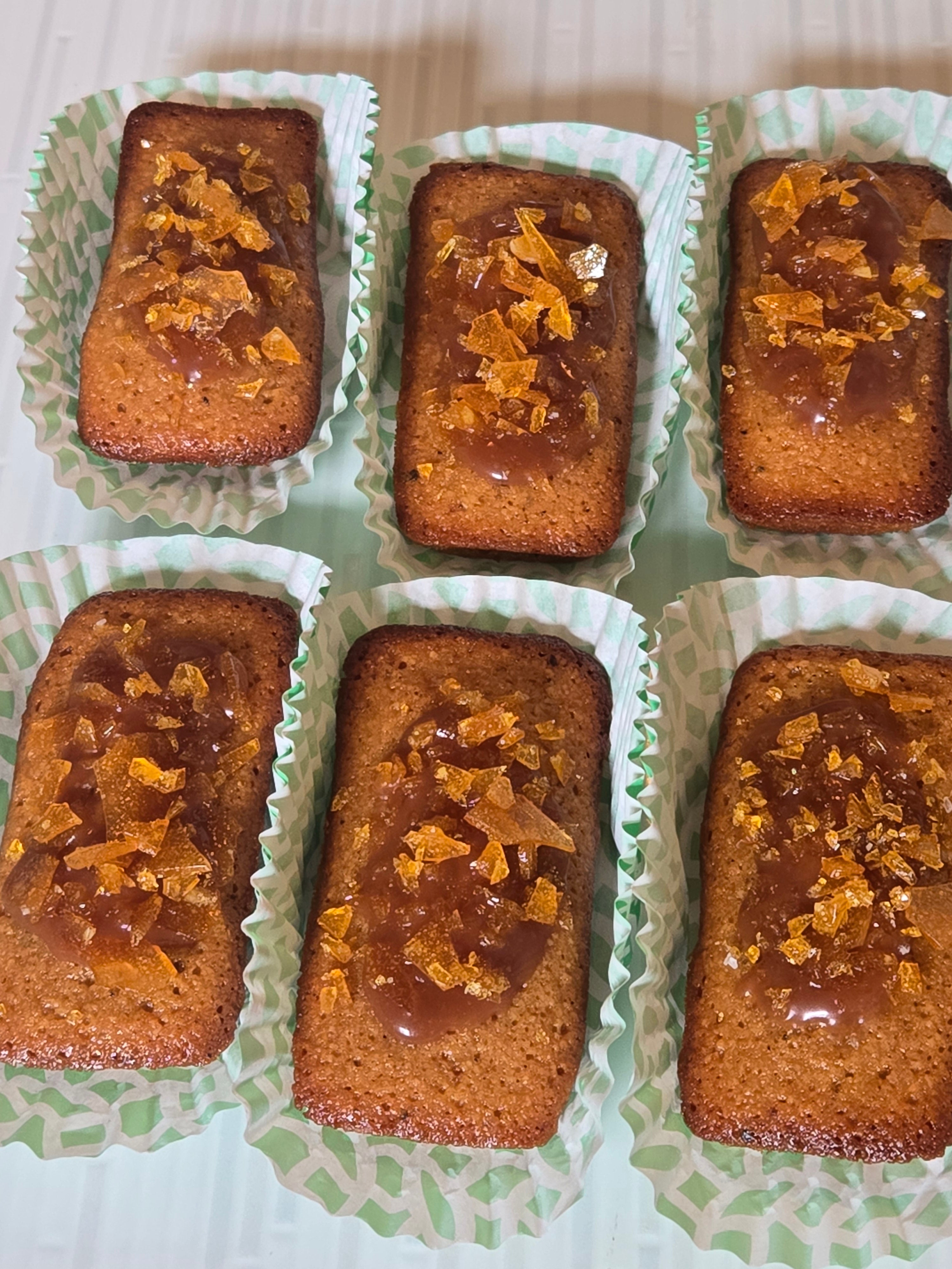 Mini Financiers Au Caramel Salé / Mini Salted Caramel Financiers - Gluten-free - 2 pcs