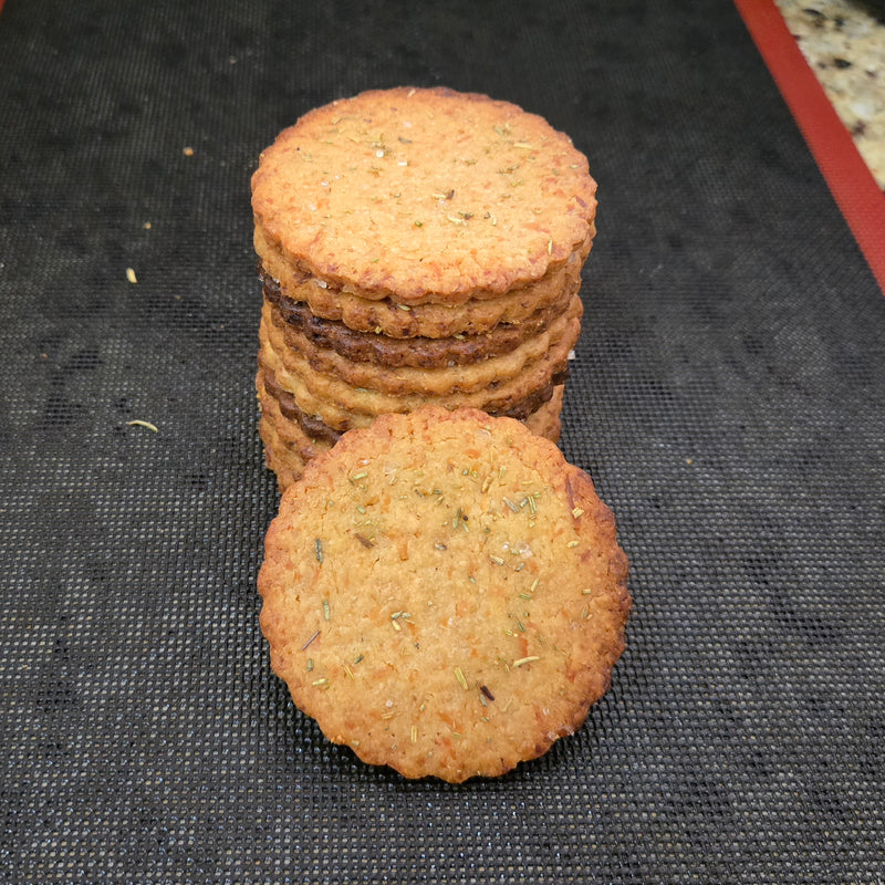 Cheddar & Rosemary Shortbread Cookies - 3 pcs
